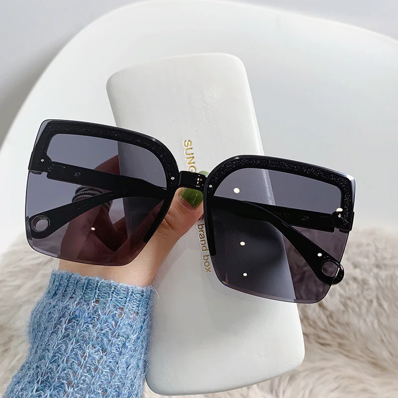 Occhiali da Sole Oversize Uomo - Sunglasses Oversized Square recensione e prezzo