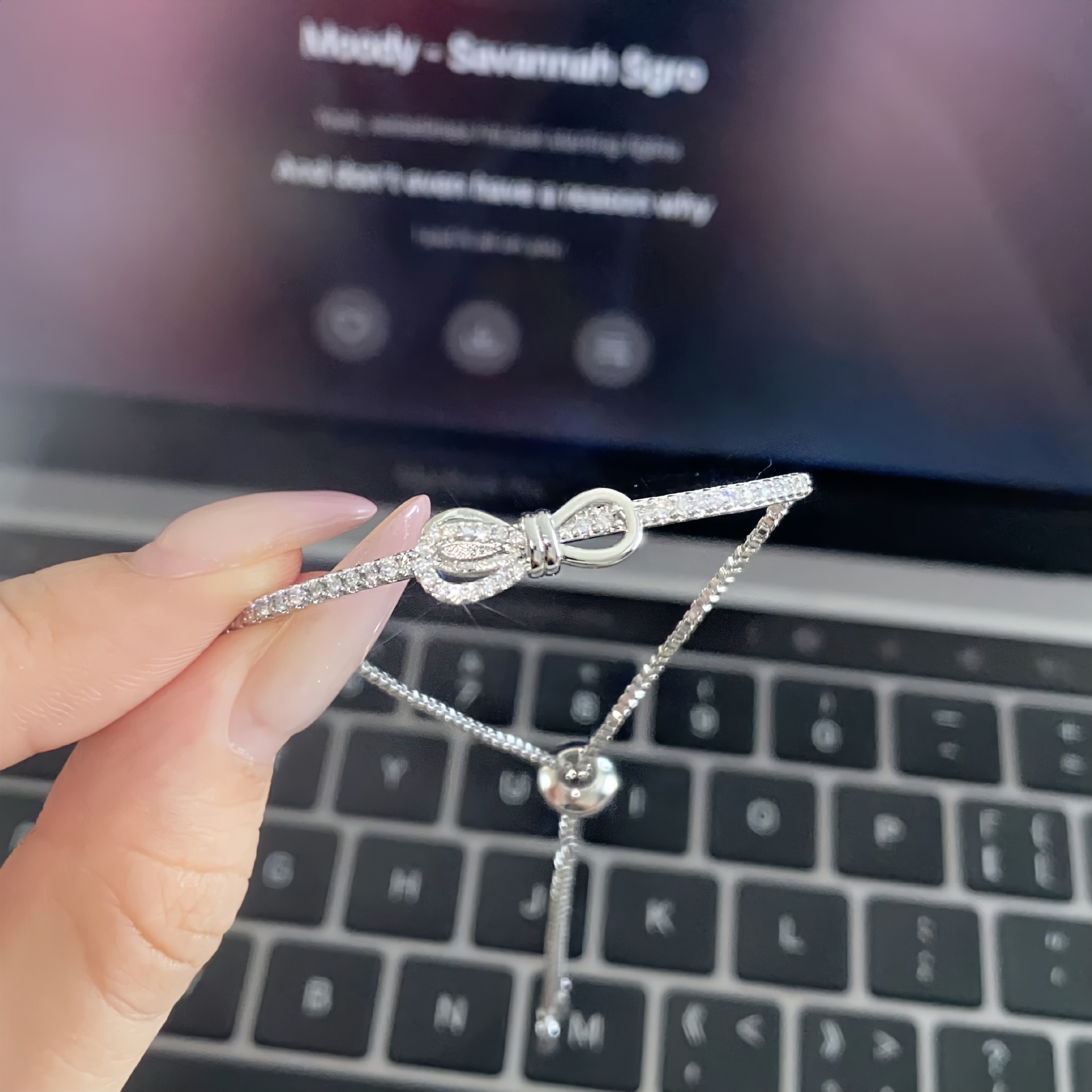 Bracciale a forma di fiocco co - Women Accessories Store recensione e prezzo